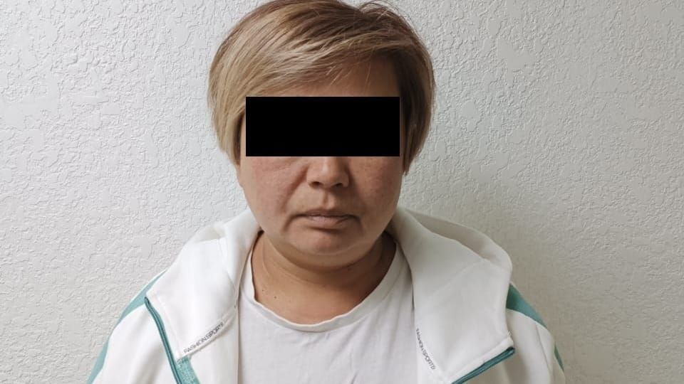 Инспектор Счетной палаты вымогала взятку в $5.4 тысячи у школ Бишкека изображение публикации