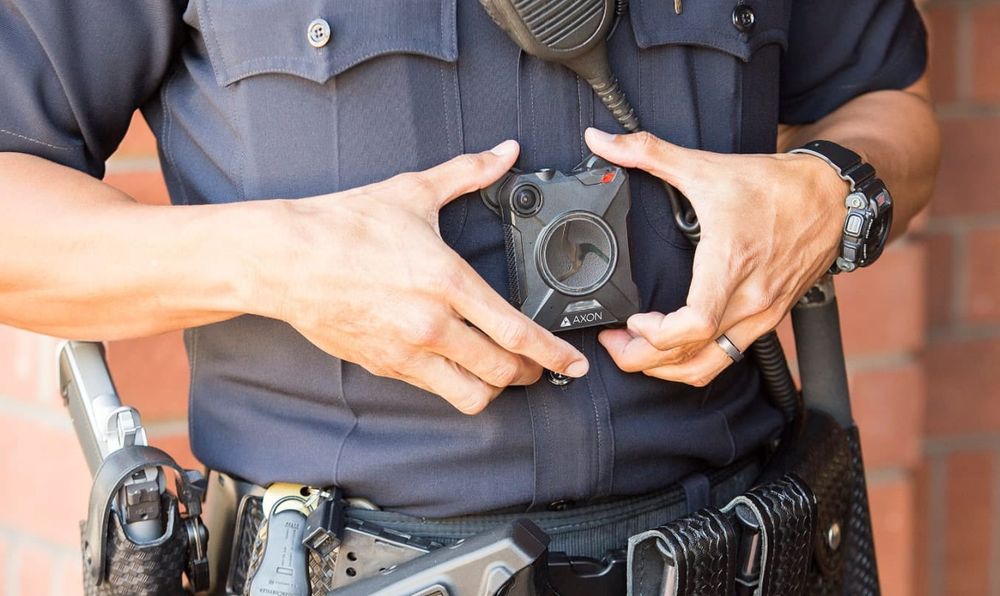 Сотрудникам ГУОБДД в Иссык-Кульской области выдадут нагрудные камеры для борьбы с коррупцией изображение публикации