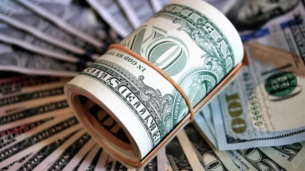 За неделю комбанки КР купили на валютных торгах более $49.5 млн изображение публикации