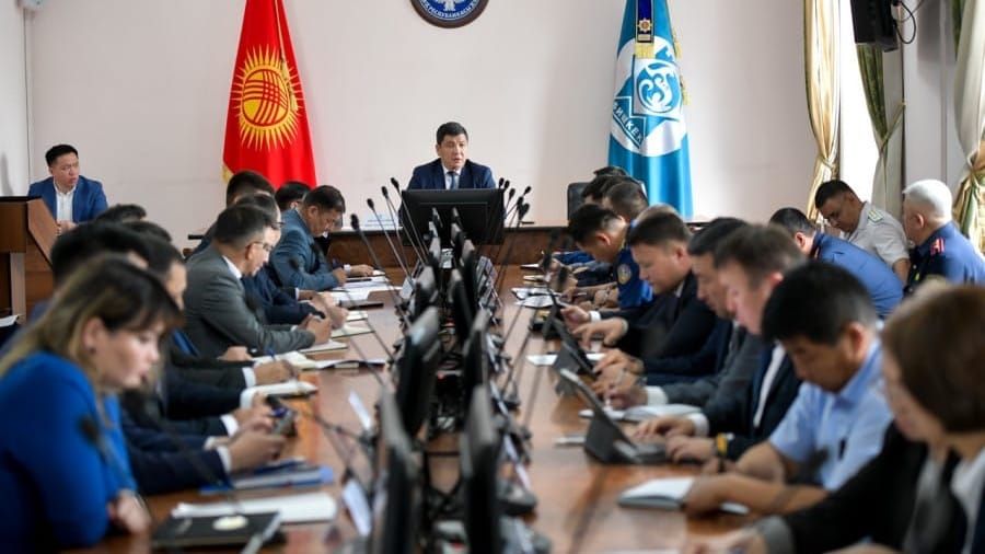 В Бишкеке усилят работу по выявлению нелегальных мигрантов изображение публикации