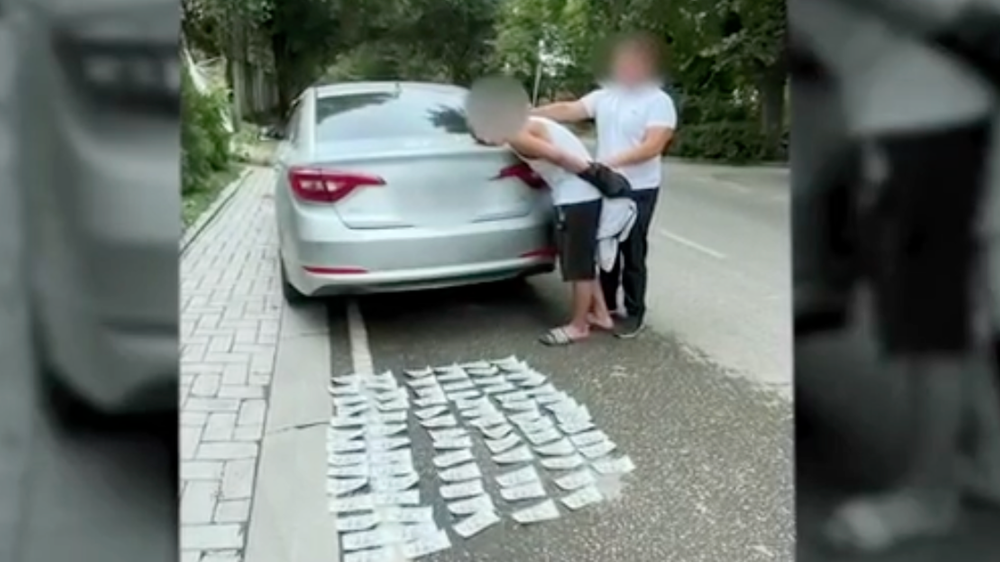 ГКНБ задержал члена «Исламского государства» за попытку легализации фальшивых долларов изображение публикации