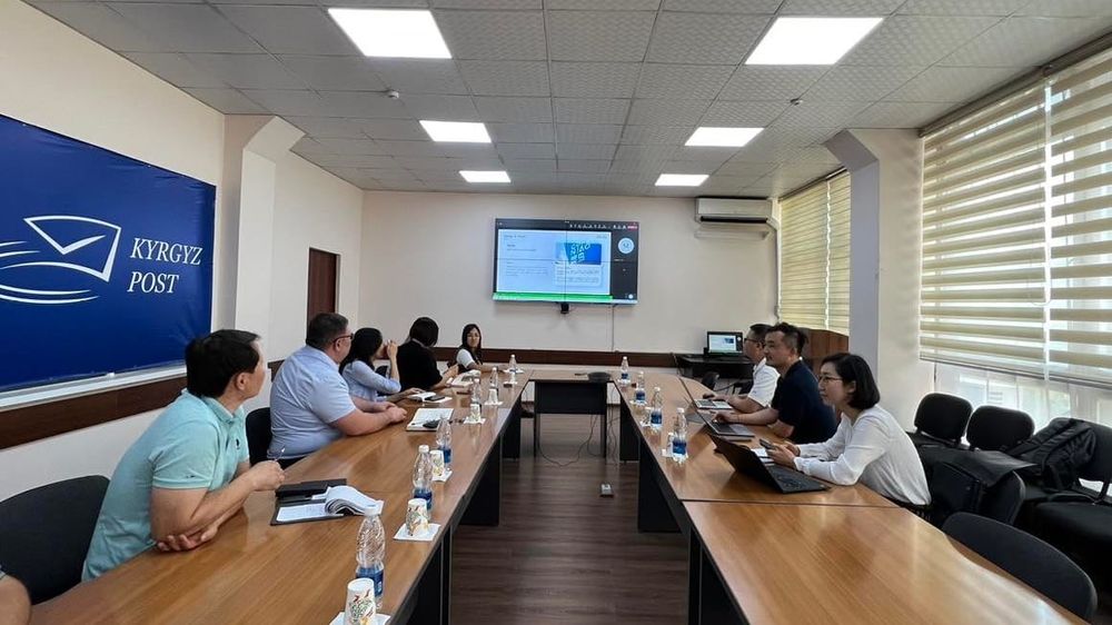 «Кыргыз почтасы» планирует сотрудничать с китайской логистической компанией изображение публикации