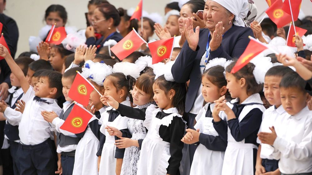 В Бишкеке учебный день в профлицеях и вузах будет начинаться с 10:00 — а как насчет школ? изображение публикации