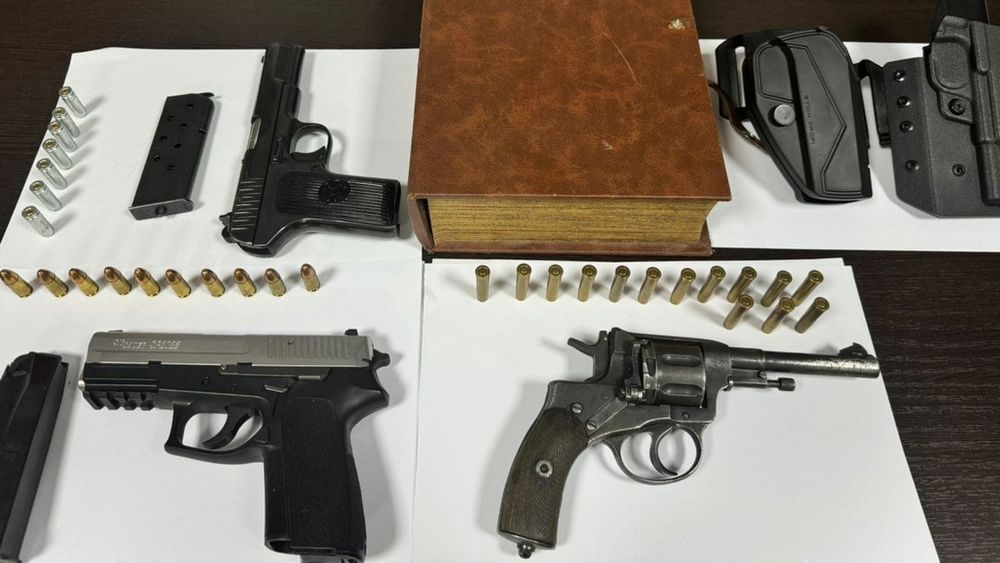 ГКНБ обнаружил личное огнестрельное оружие Камчы Кольбаева изображение публикации