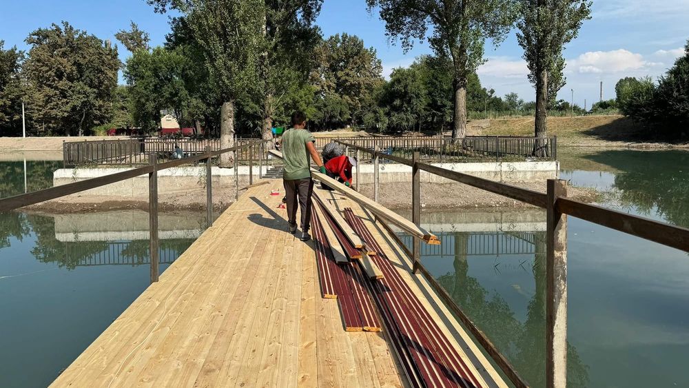 Мэр Бишкека раскритиковал акима за подготовку к купальному сезону на озере «Комсомольское» изображение публикации