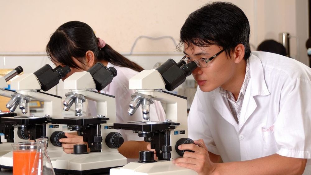 МАР выделит Кыргызстану $25 млн на создание межуниверситетских исследовательских центров изображение публикации