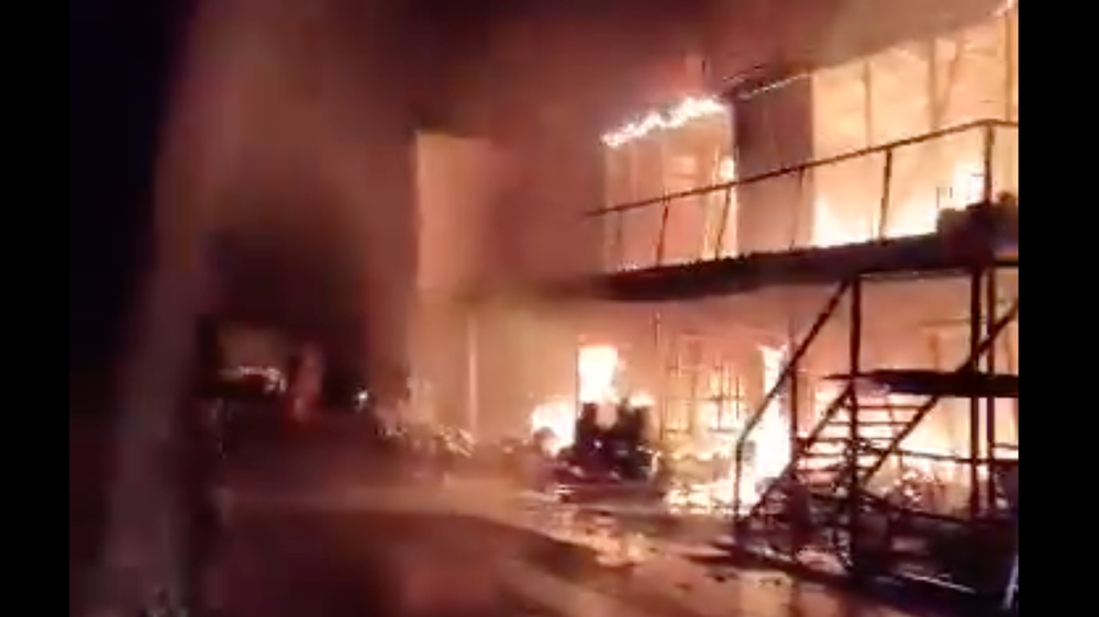 В Бишкеке сгорел контейнер со стройматериалами изображение публикации