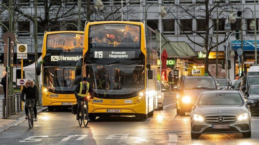 Кыргызстанцы могут получить возможность работать водителями автобусов в Берлине изображение публикации