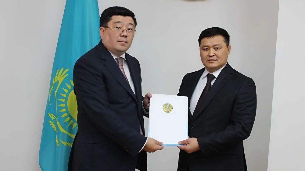 Новый генконсул Кыргызстана приступил к работе в Алматы изображение публикации