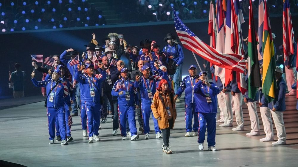 Участники ВИК из четырех стран одеты кыргызским брендом Bigser изображение публикации