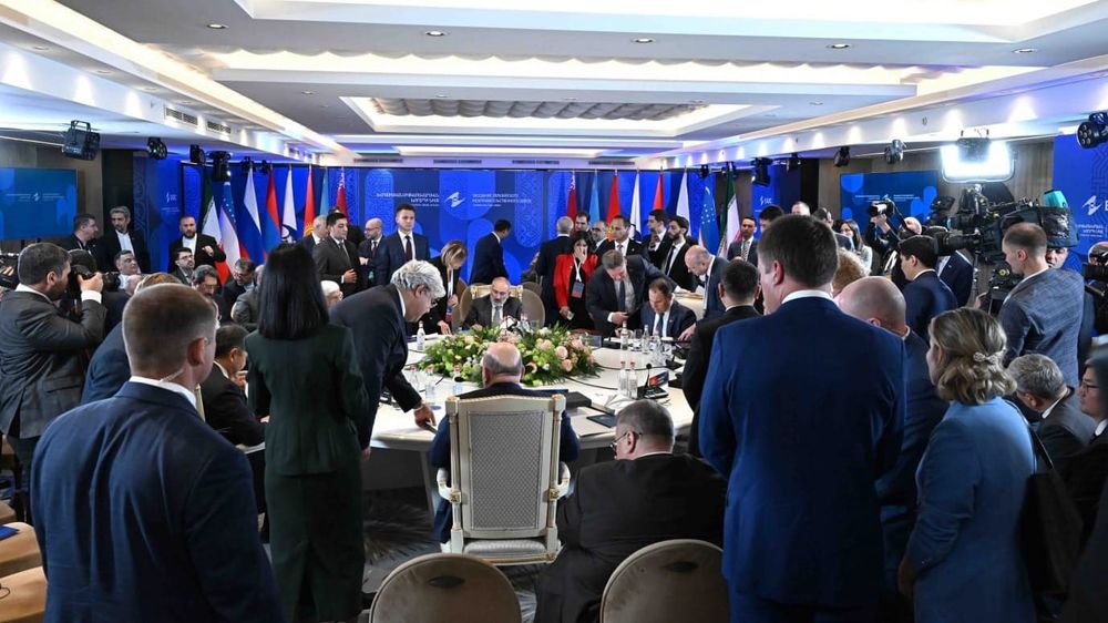 На Евразийском межправсовете заключены соглашения по таможенным пошлинам, транспорту и энергетике – список изображение публикации