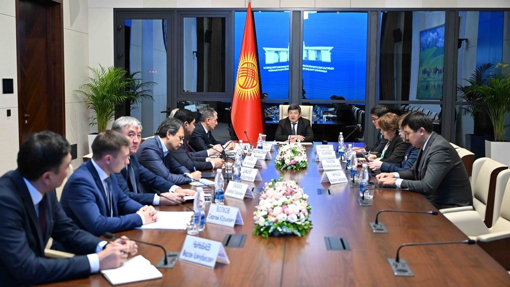 В 2024 году Кыргызстан выделил 4 тысячи бюджетных мест для IT-специалистов – Акылбек Жапаров изображение публикации