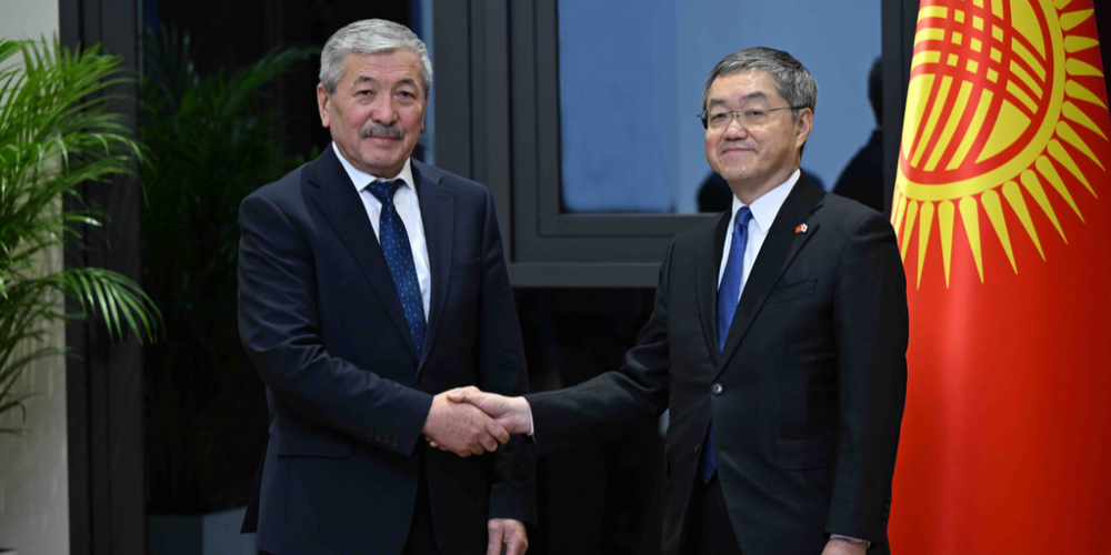 Кыргызстан рассчитывает на новые инвестиции – что обсудил Касымалиев с послом Японии в КР изображение публикации