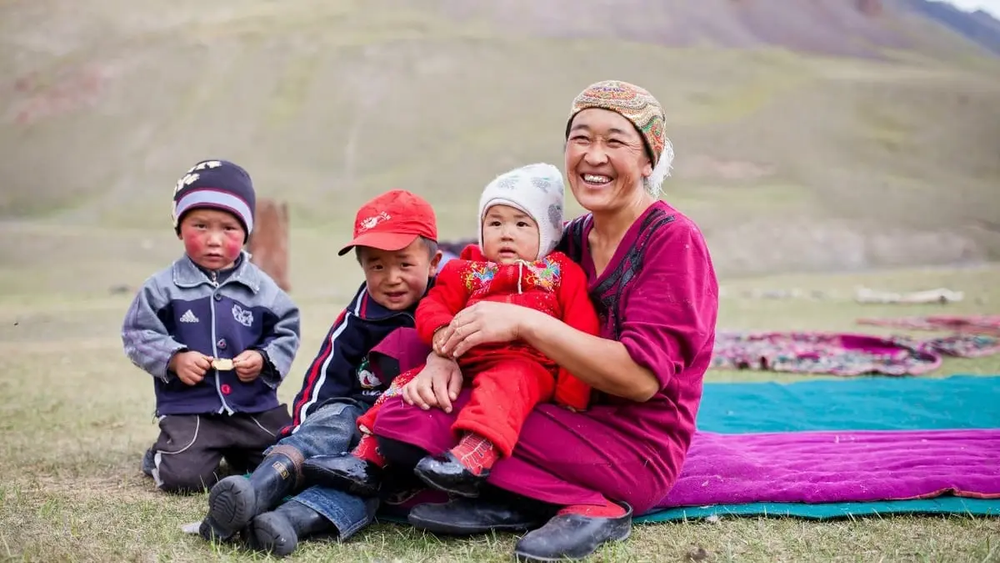 При кабмине КР создан Нацсовет по вопросам семьи и гендерного равенства – чем он займется изображение публикации
