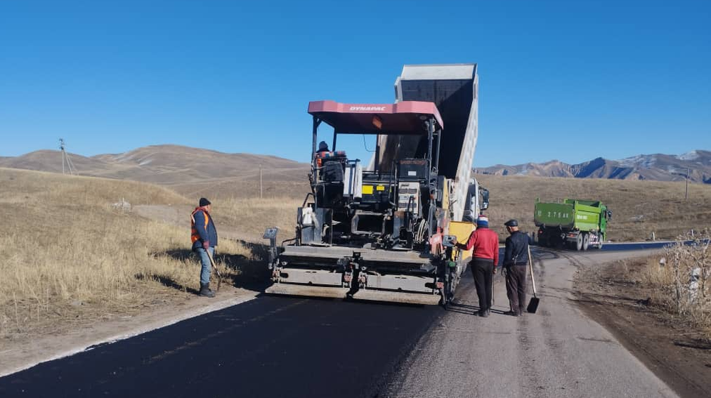 В пригородах Бишкека обновили асфальт на ключевых участках изображение публикации
