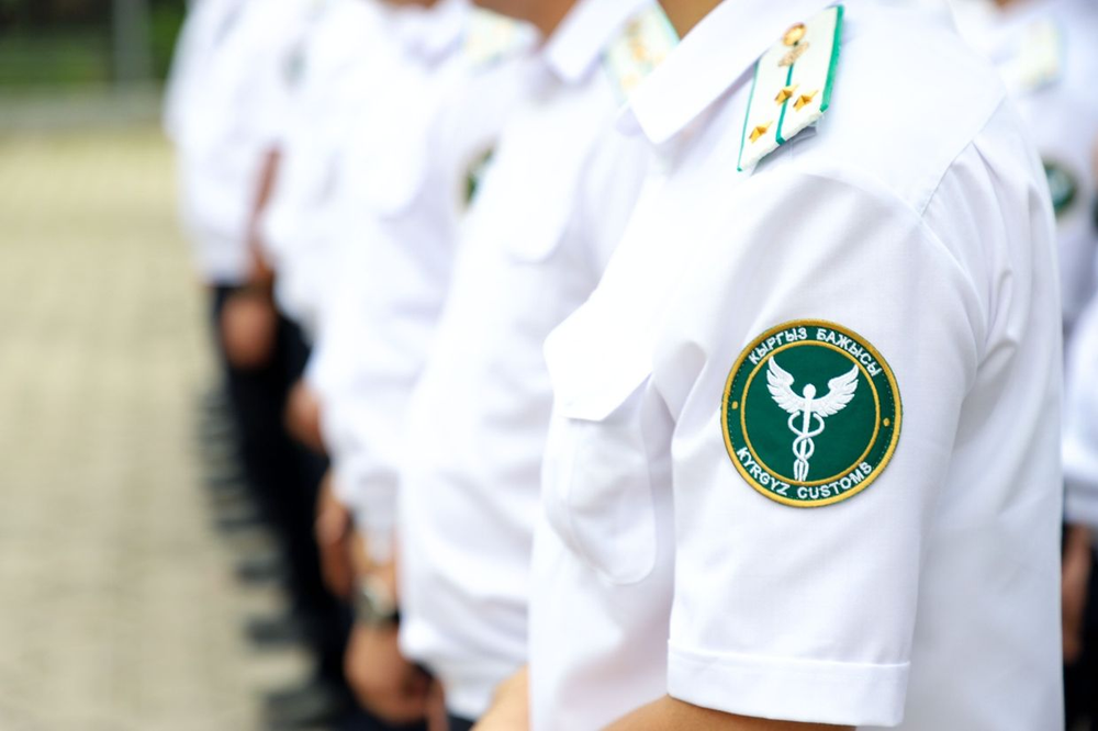 Сотрудники Таможенной службы обходили санкции при передаче сельхозтехники из Евросоюза в страны ЕАЭС изображение публикации