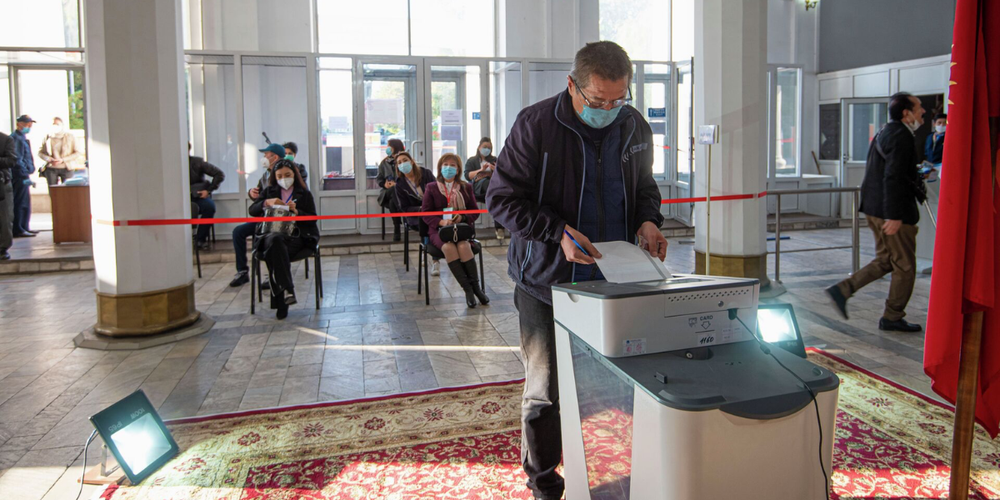 Новый закон о выборах депутатов ЖК: в Кыргызстане предлагают перейти на многомандатную систему — подробности изображение публикации