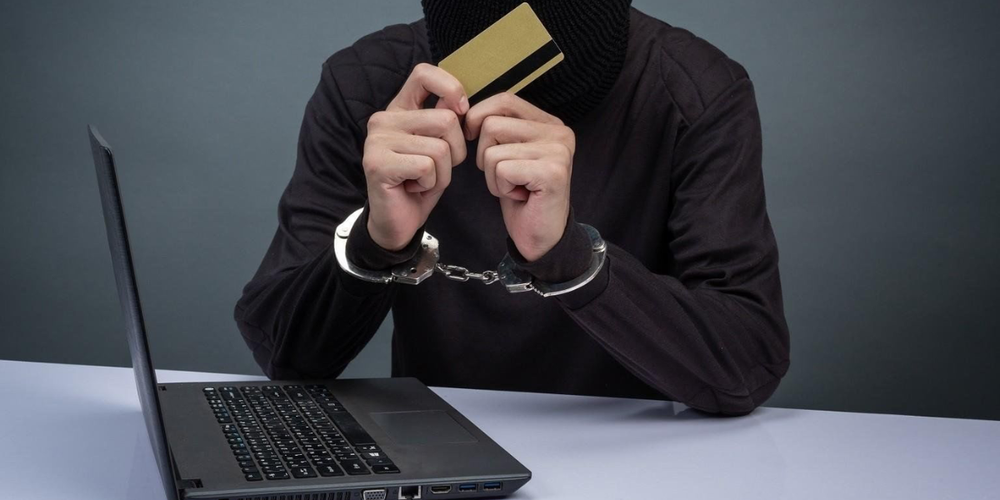 Каждая восьмая жалоба в Нацбанк КР за 2024 год касалась мошенничества изображение публикации