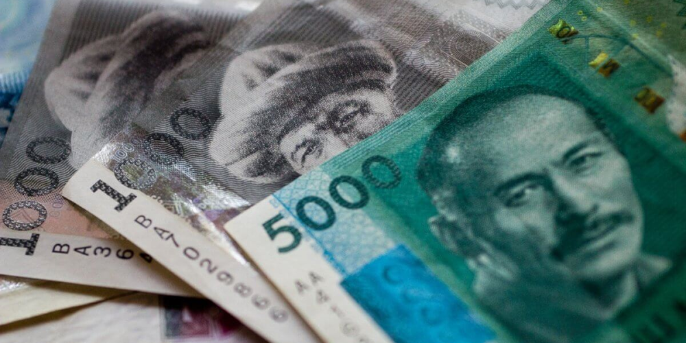 Сом укрепился ко всем основным валютам — курс Нацбанка на 26 марта изображение публикации