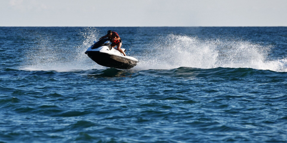 На Иссык-Куле хотят выделить отдельную зону для использования скутеров изображение публикации