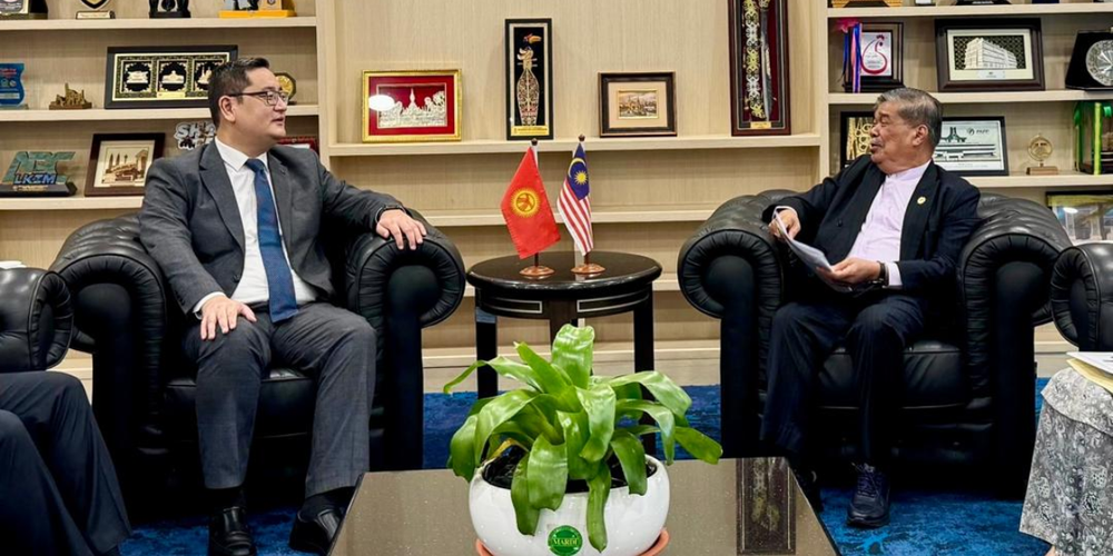 Кыргызстан и Малайзия обсудили сотрудничество в сельском хозяйстве изображение публикации