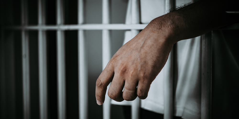 В КР штрафы за должностные преступления заменят тюремными сроками изображение публикации