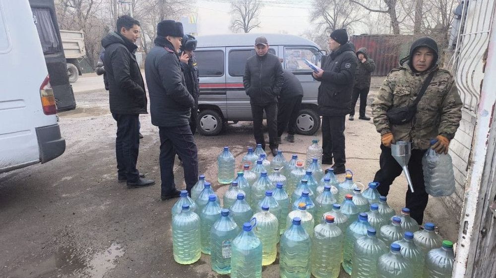 В Бишкеке изъяли 1.5 тонны нелегальных ГСМ изображение публикации