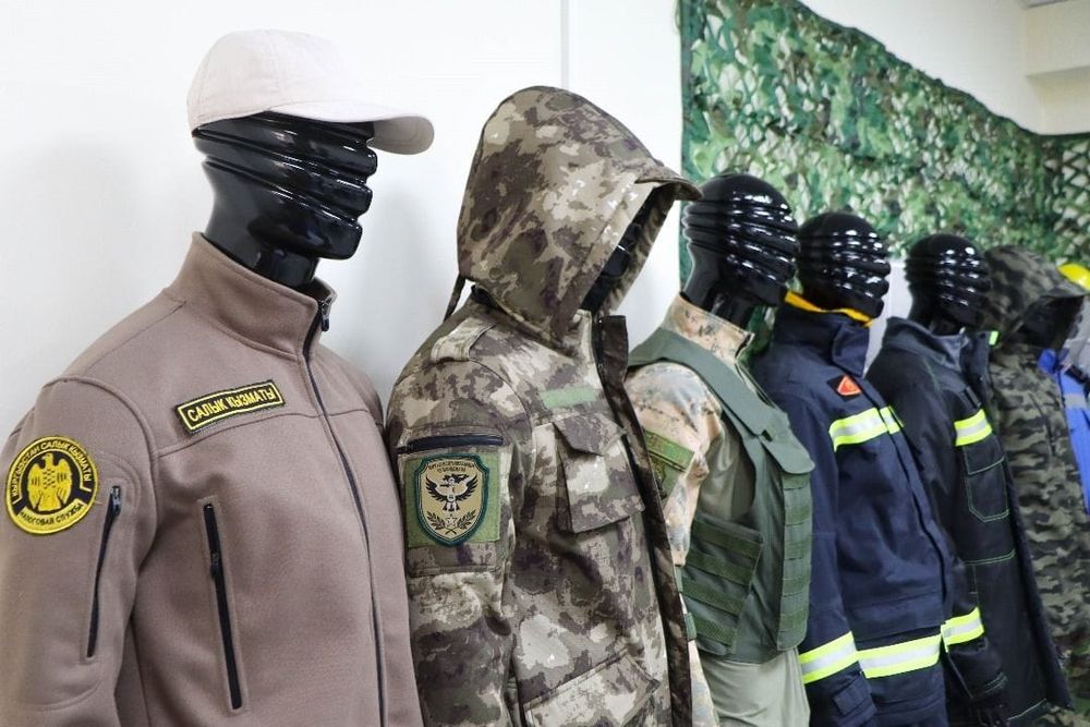 Дочка «Кыргызиндустрии» экспортирует в РФ бронежилеты и тактическую одежду – порядка 80% выпускаемой продукции изображение публикации