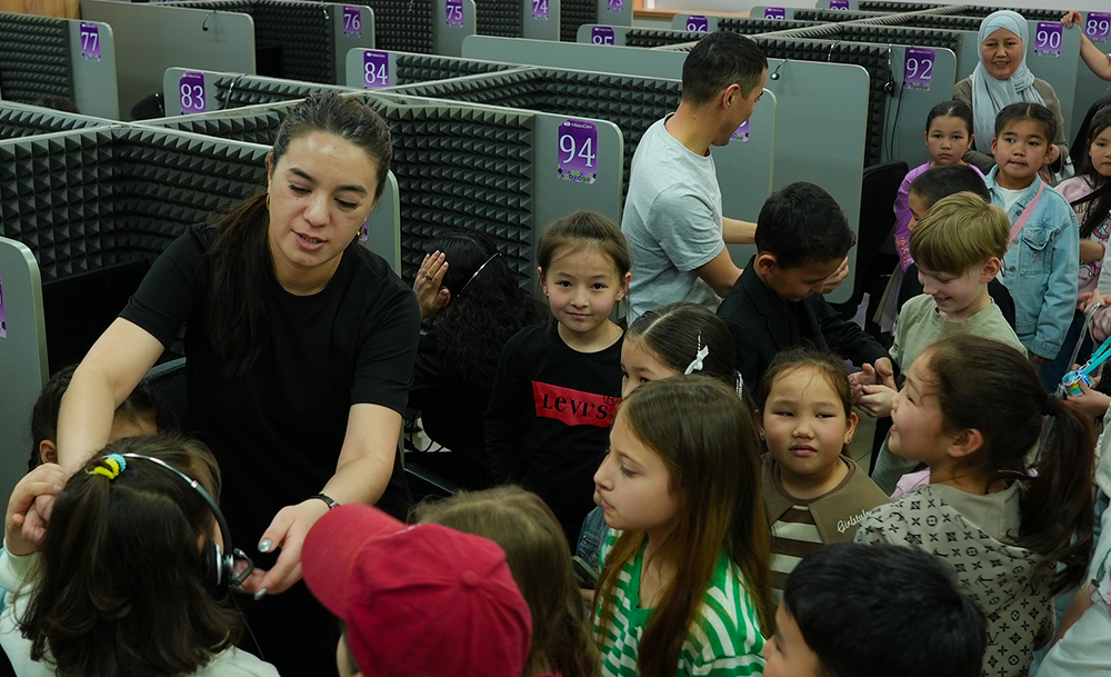 MEGA провела экскурсию для школьников в свой офис на весенних каникулах изображение публикации