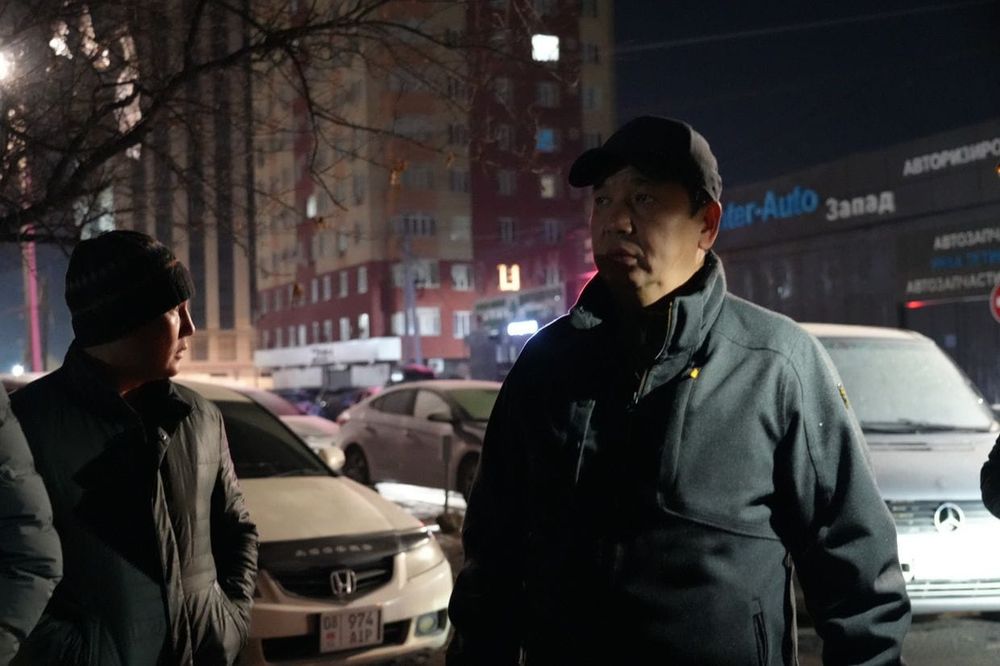 Мэр Бишкека посетил место сноса гаражей для строительства спортивного комплекса изображение публикации