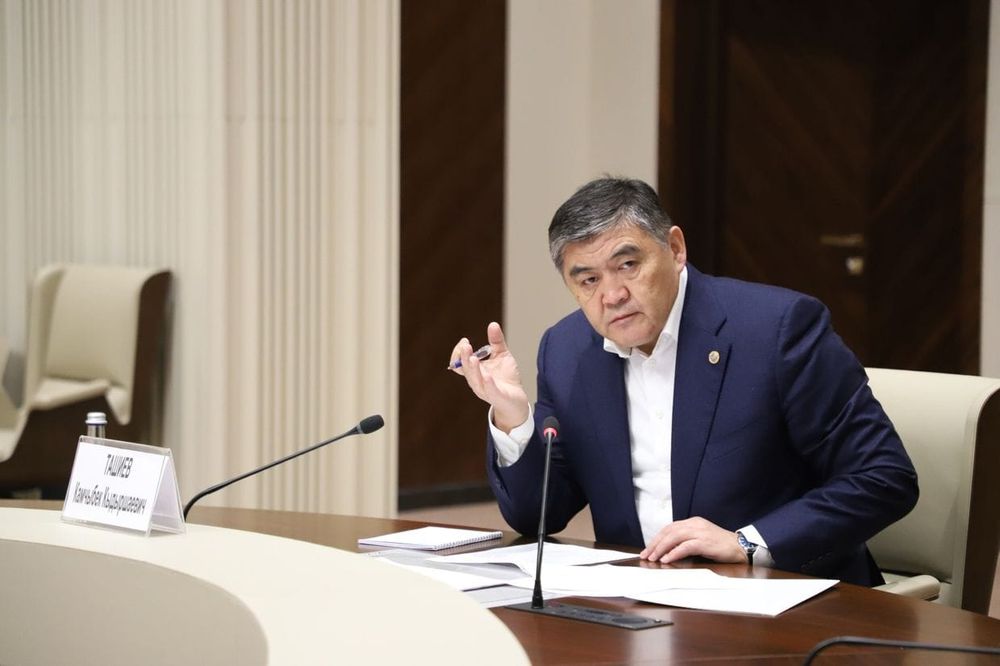 В Кыргызстане ужесточат меры против незаконных праворульных машин – Ташиев изображение публикации