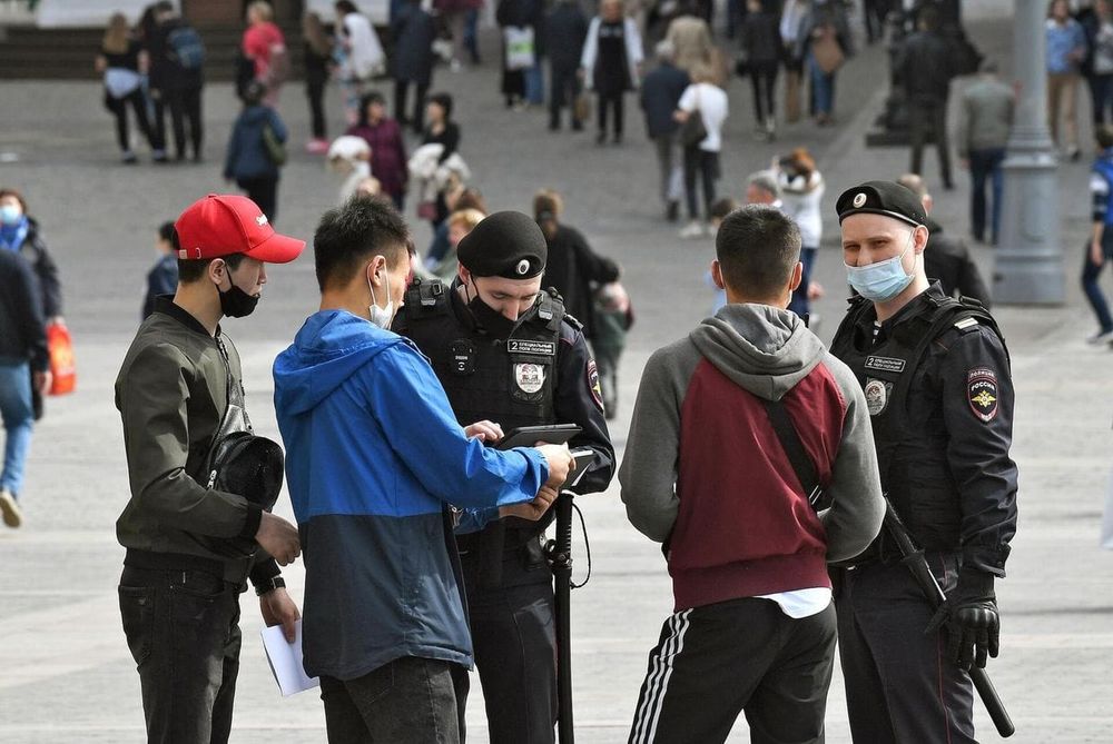 Почти 72 тысячи кыргызстанцев в России под угрозой депортации: опубликован список нарушителей изображение публикации