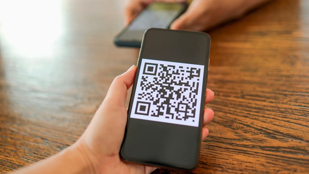 За три года через QR-коды в Кыргызстане оплачено услуг на 141 млрд сомов изображение публикации