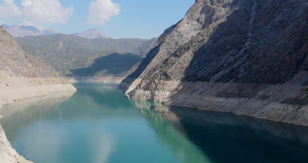 На Токтогульской ГЭС построят плавучую солнечную электростанцию мощностью 612 МВт – подписано соглашение изображение публикации