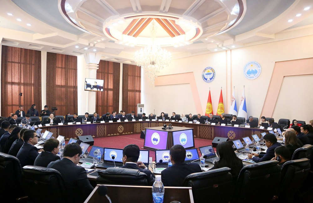 В Оше состоялась первая сессия нового состава горкенеша – избран председатель изображение публикации