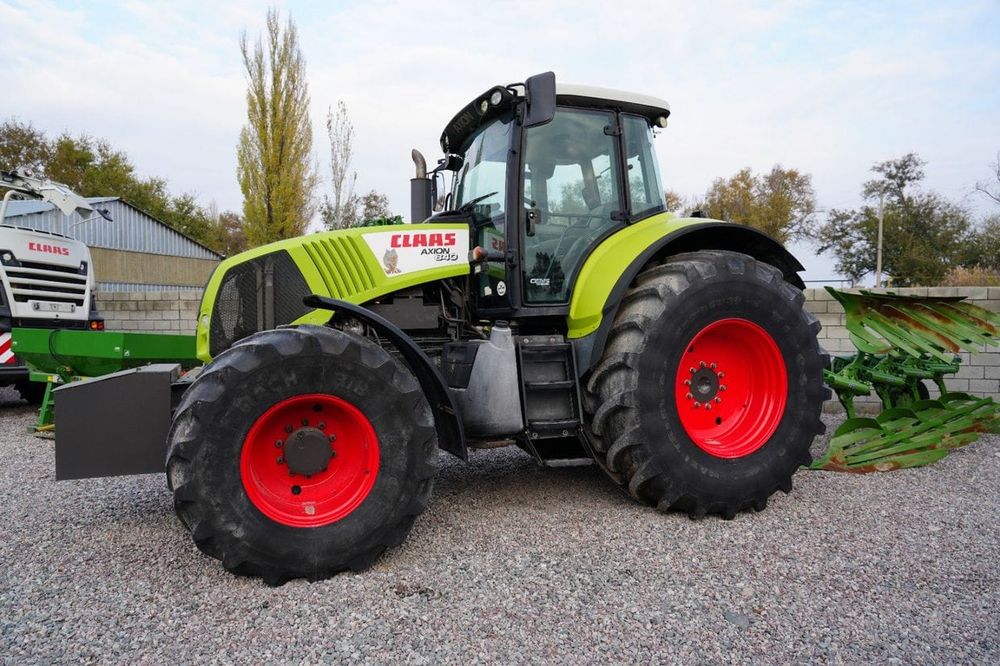 В Кыргызстане до конца года откроют 12 новых машинно-тракторных станций изображение публикации