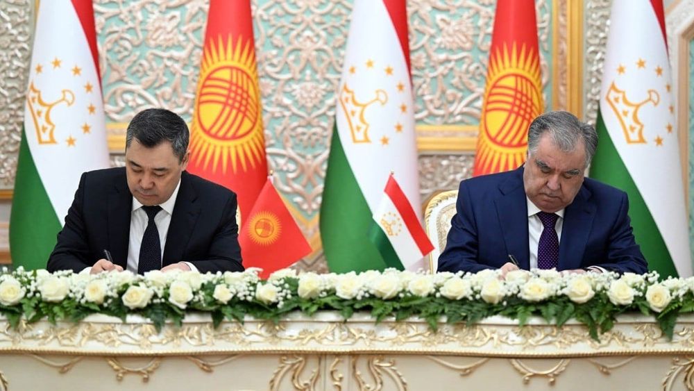 Жапаров и Рахмон подписали протокол об обмене ратификационными грамотами изображение публикации