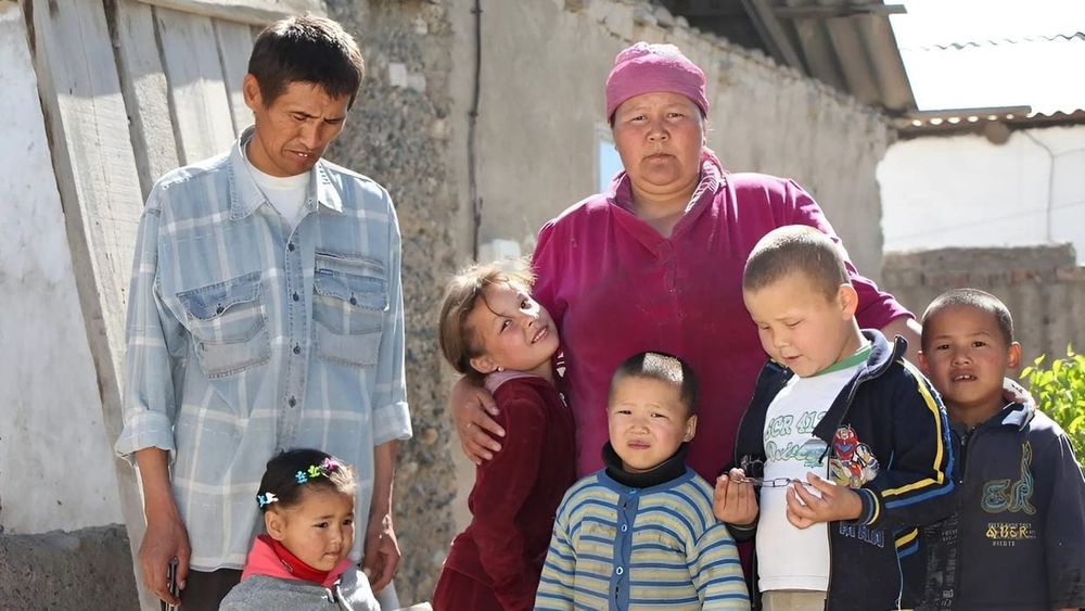 В 2025 году 20 тысяч кыргызстанских семей получат социальную поддержку изображение публикации