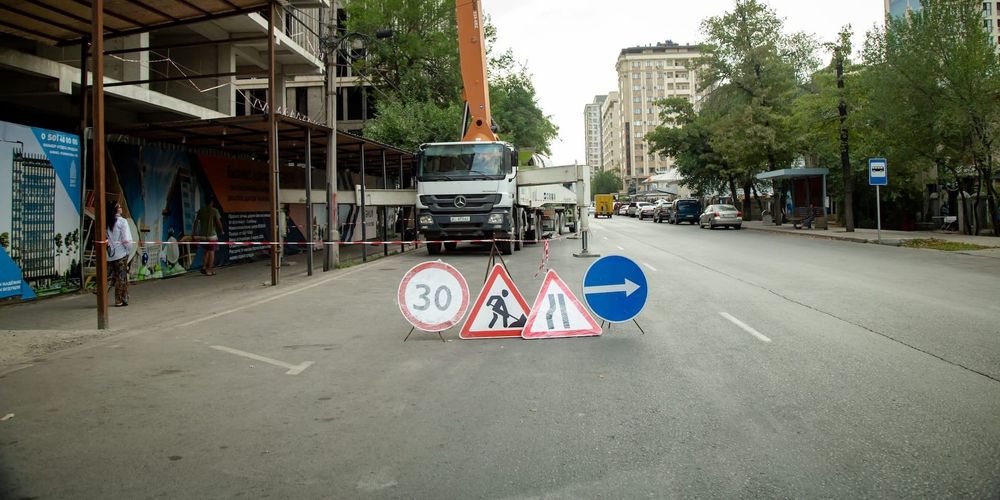 В Бишкеке на ремонт закрыли еще один участок бульвара Молодой Гвардии изображение публикации