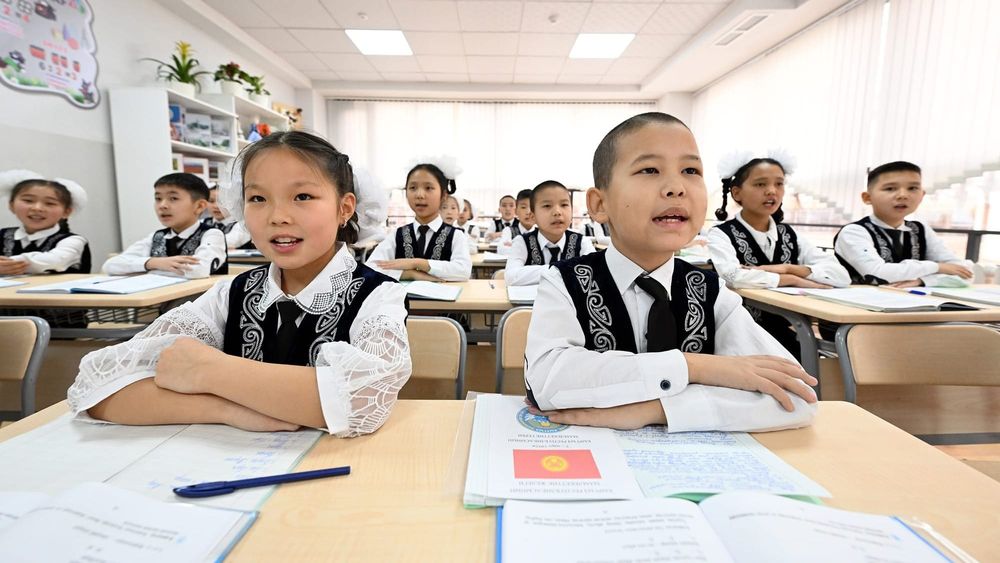 Оформление участков под строительство девяти кыргызско-российских школ завершено — кабмин КР изображение публикации