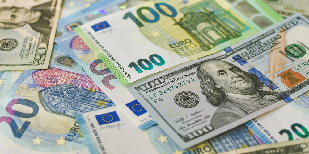 Доллар и евро укрепились, рубль и тенге просели к сому — официальный курс на 8 апреля изображение публикации