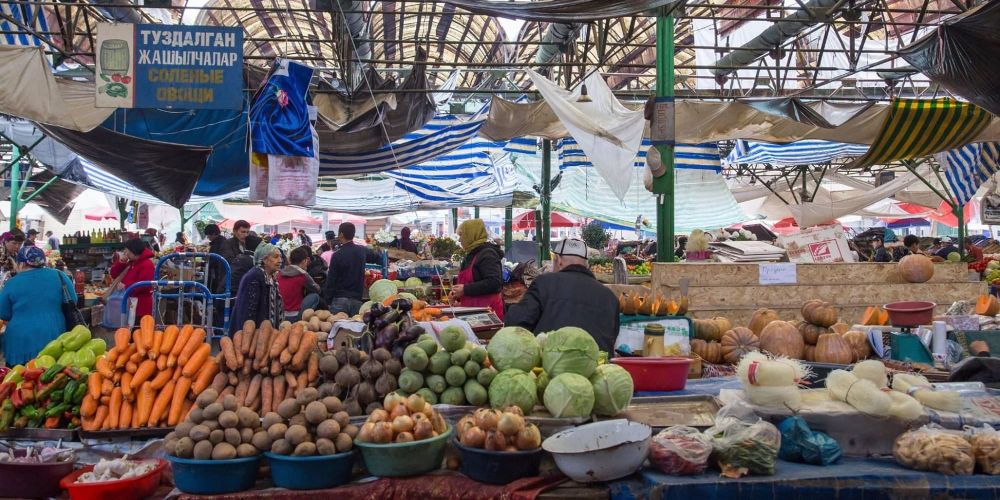 В Кыргызстане насчитывается 326 рынков и 89 торговых центров — Нацстатком изображение публикации