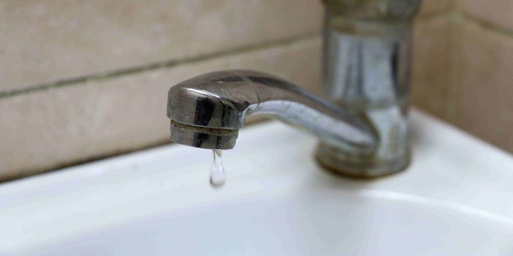 В жилмассиве и жилгородке «Красный строитель» 29 апреля до полуночи отключат воду изображение публикации