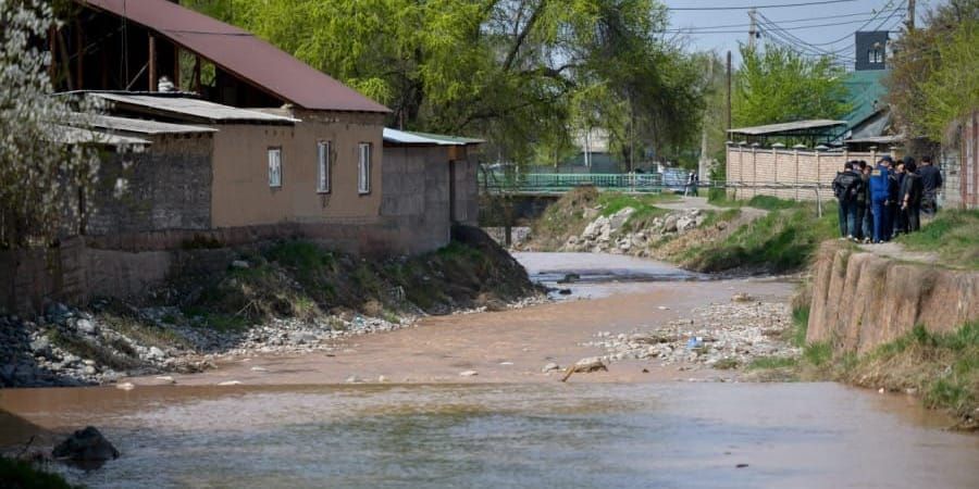 Мэрия Бишкека призвала горожан привести объекты у водоемов в порядок изображение публикации