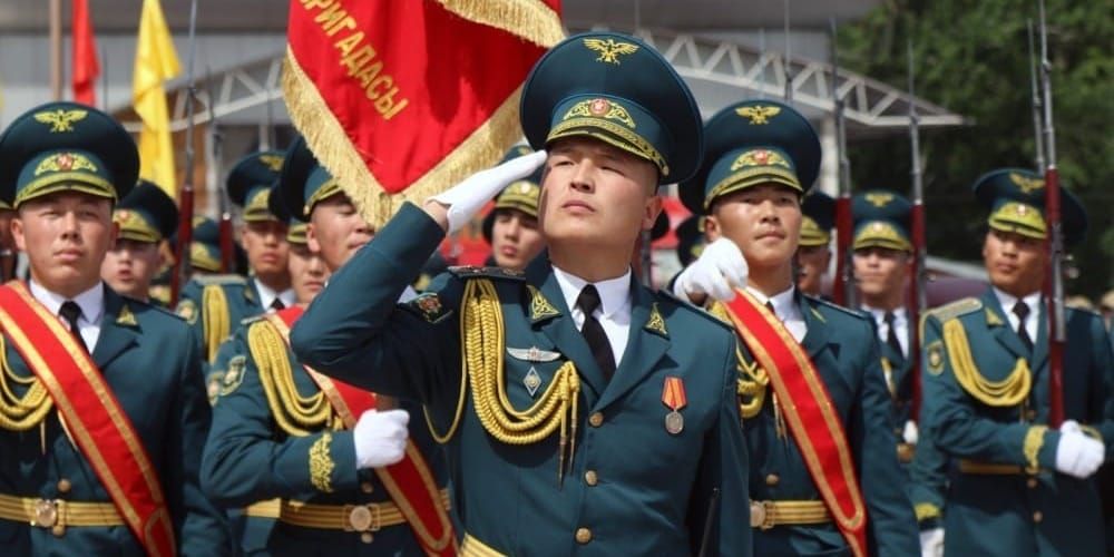 В Бишкеке на площади Ала-Тоо пройдет военный парад в честь 80-летия Победы изображение публикации