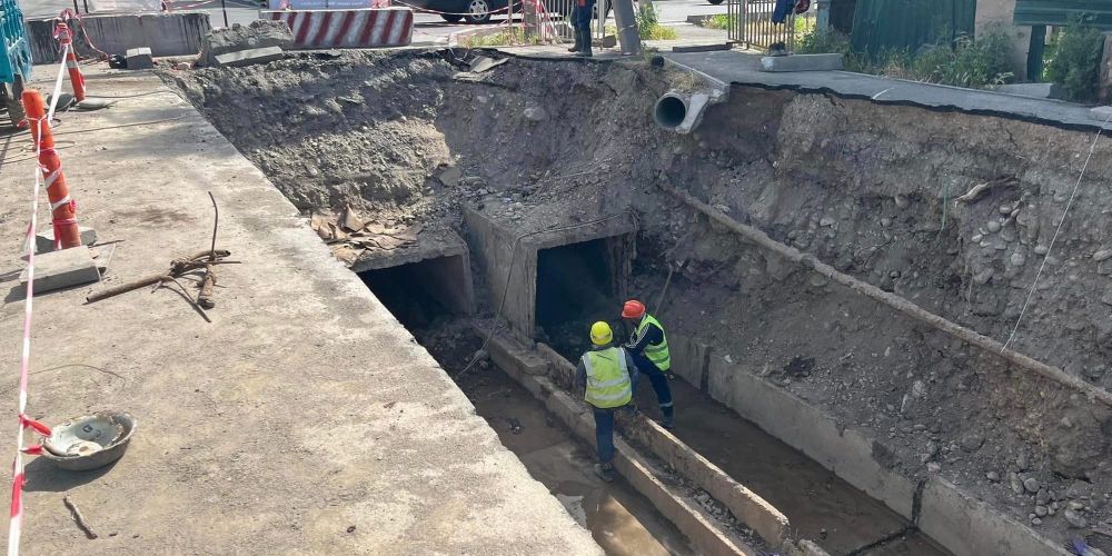 Улицу Рыскулова в Бишкеке закрыли на две недели — меняют теплотрассу изображение публикации