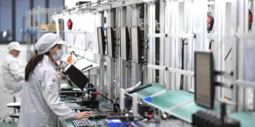 В Кыргызстане открыли завод Hytera по сборке средств связи и видеофиксации изображение публикации