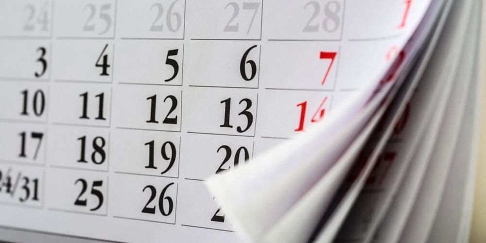 Как кыргызстанцы будут отдыхать в мае и какие компенсации за работу в праздничные дни — ответ Минтруда изображение публикации