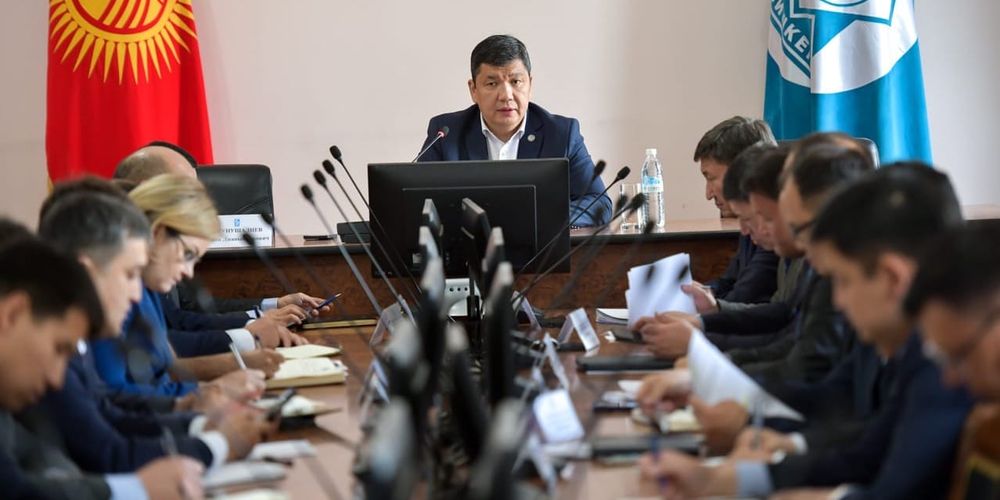 Мэр Бишкека сделал замечание четырем акимам за срывы сроков изображение публикации