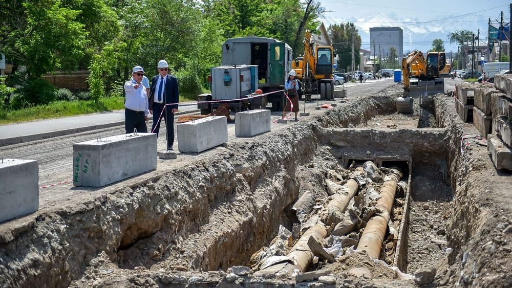 В Бишкеке выявили более 40 повреждений теплосетей – их устранят до подачи горячей воды изображение публикации